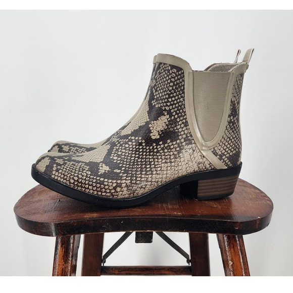 Lucky Brand Snakeskin Waterproof Ankle‎ Rain Booties Size 8 - Picture 1 of 10